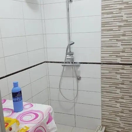 F Apartman *