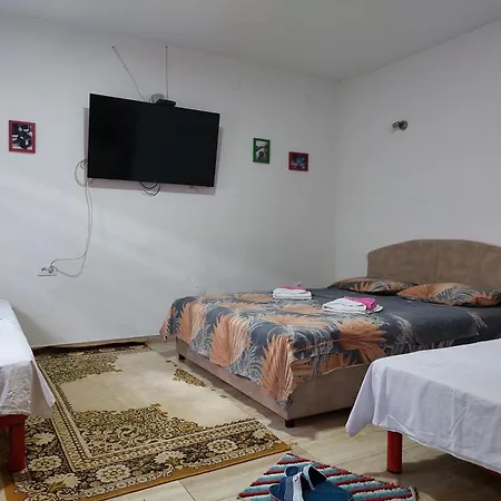 F דירה פודגוריצה